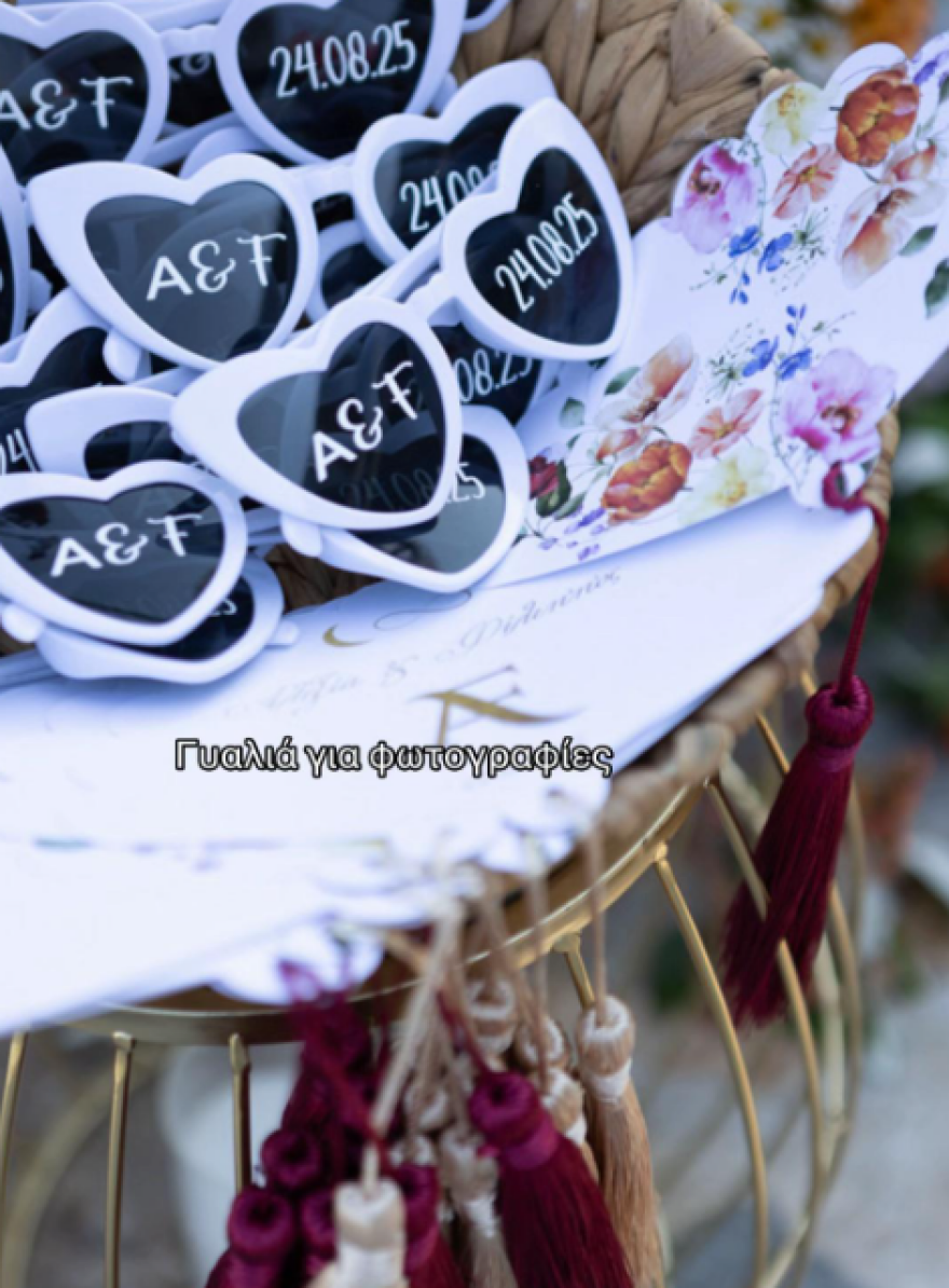 FΥ: Η Αλεξία Κεφαλά δημοσίευσε νέα στιγμιότυπα από τον γάμο τους