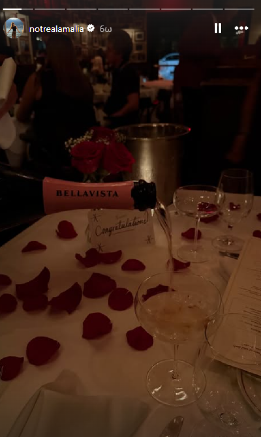 Αμαλία Κωστοπούλου: Το δείπνο με σαμπάνια και ροδοπέταλα μετά τον γάμο της