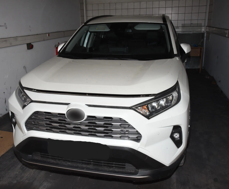 Εξαρθρώθηκε συμμορία που έκλεβε αυτοκίνητα στην Αττική - Τους έβαζαν πλαστές πινακίδες και τα έβγαζαν ξανά στην κίνηση