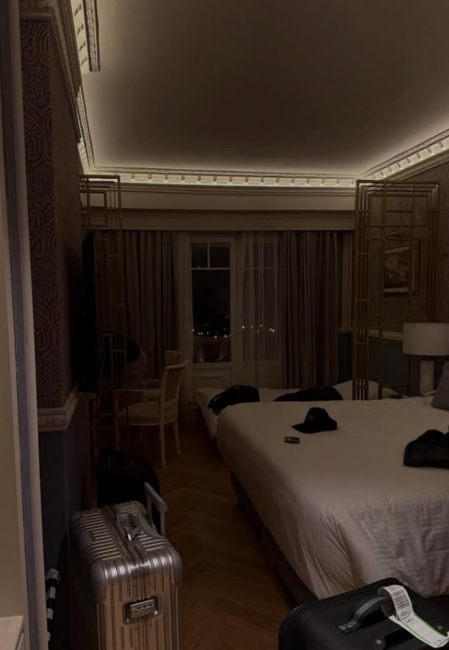 Τα... νυχτοπερπατήματα του Καρέτσα στη Θεσσαλονίκη, φωτογραφίες 