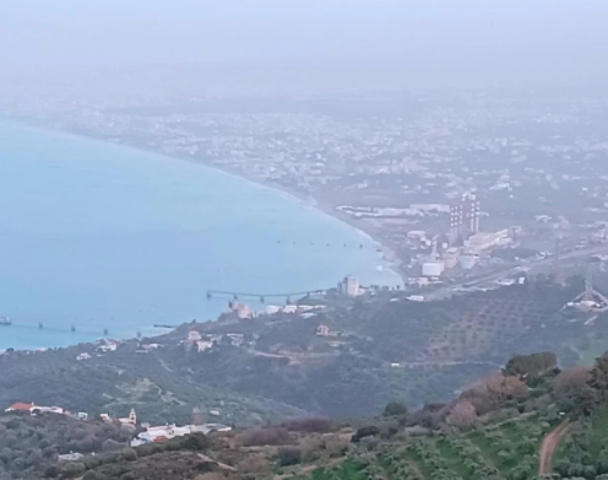 Η αφρικανική σκόνη «έπνιξε» το Ηράκλειο, δείτε βίντεο και φωτογραφίες