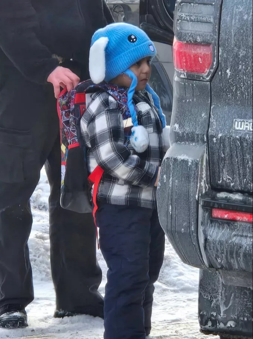 &Pi;&rho;ά&kappa;&tau;&omicron;&rho;&epsilon;&sigmaf; &tau;&eta;&sigmaf; ICE &sigma;&upsilon;&nu;έ&lambda;&alpha;&beta;&alpha;&nu; 5&chi;&rho;&omicron;&nu;&omicron; &alpha;&gamma;ό&rho;&iota; &sigma;&tau;&eta; &Mu;&iota;&nu;&epsilon;&sigma;ό&tau;&alpha; &tau;&eta;&nu; ώ&rho;&alpha; &pi;&omicron;&upsilon; &gamma;&upsilon;&rho;&nu;&omicron;ύ&sigma;&epsilon; &alpha;&pi;ό &tau;&omicron; &sigma;&chi;&omicron;&lambda;&epsilon;ί&omicron;