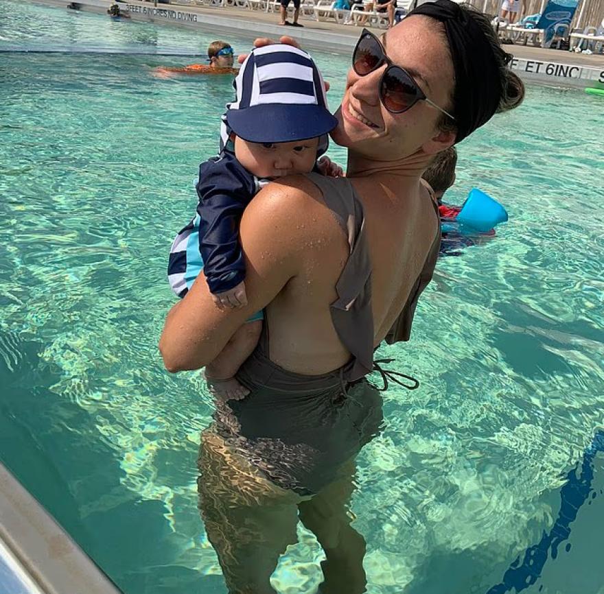 Φρικτή υπόθεση στη Μασαχουσέτη: Έπνιξε τα παιδιά της με λάστιχα γυμναστικής αφού έστειλε τον σύζυγό της να αγοράσει φαγητό