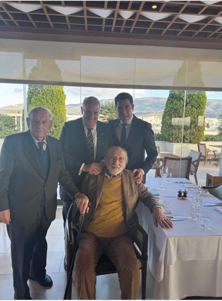 Γενέθλια για τον Αλέξανδρο Λυκουρέζο, έκλεισε τα 92 του χρόνια