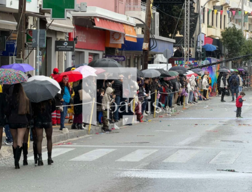 Με παρέλαση έπεσε η αυλαία του Ρεθεμνιώτικου Καρναβαλιού, δείτε βίντεο και φωτογραφίες