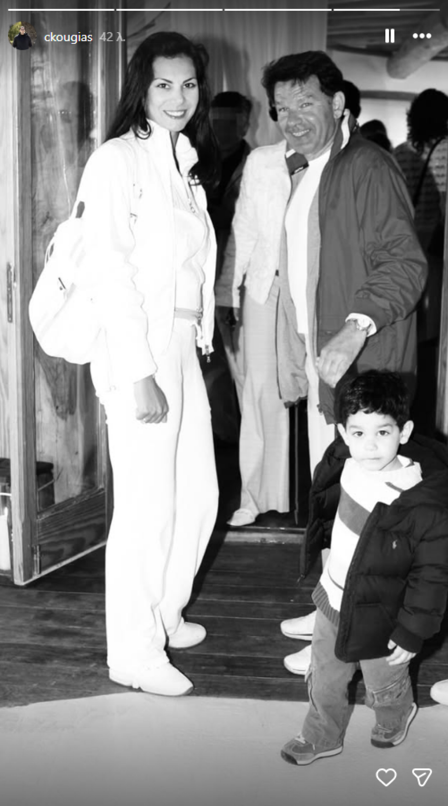 Ο Χρίστος Κούγιας δημοσίευσε οικογενειακές φωτογραφίες για τη συμπλήρωση ενός χρόνου από τον θάνατο του πατέρα του