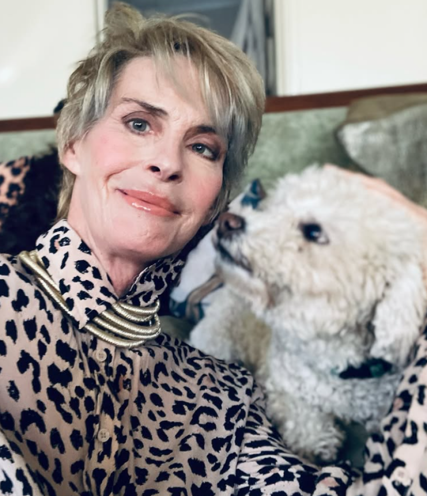 Άναμπελ Σκόφιλντ: Πέθανε το μοντέλο και ηθοποιός στα 62 της από καρκίνο του εγκεφάλου