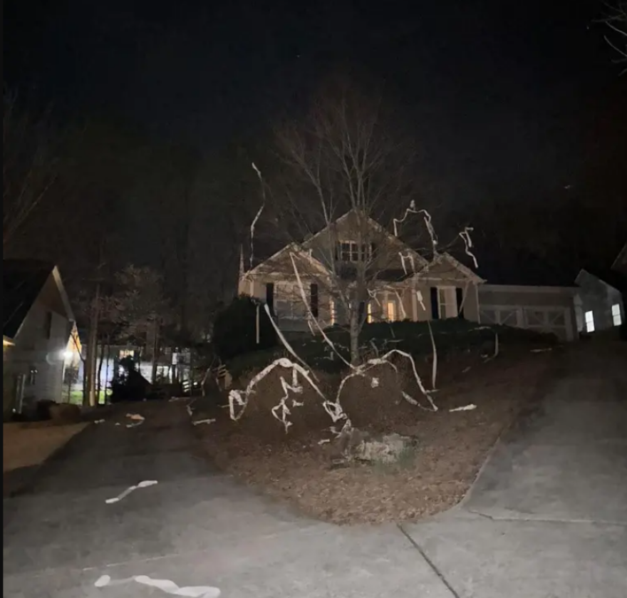 ΗΠΑ: Τραγική κατάληξη από φάρσα μαθητών σε σπίτι καθηγητή - 18χρονος σκότωσε με το αυτοκίνητό του 40χρονο εκπαιδευτικό