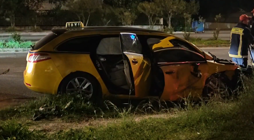 «Ο 24χρονος έτρεχε με πάνω από 100 χλμ»: Η εκτίμηση πραγματογνώμονα για το θανατηφόρο τροχαίο με την οδηγό ταξί στη Βούλα