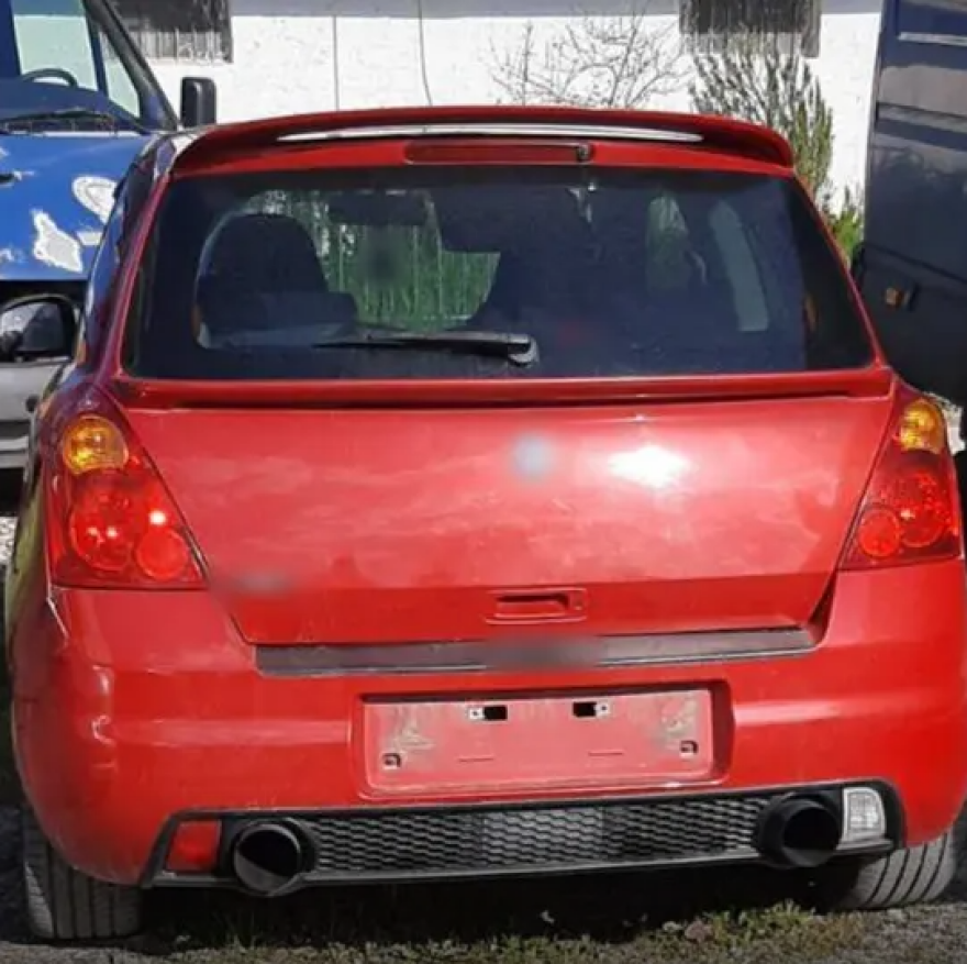 Δύο συλλήψεις στη Λαμία για ναρκωτικά και όπλα: Κατασχέθηκαν κοκαΐνη, όπλα και 6.250 ευρώ, δείτε φωτογραφίες