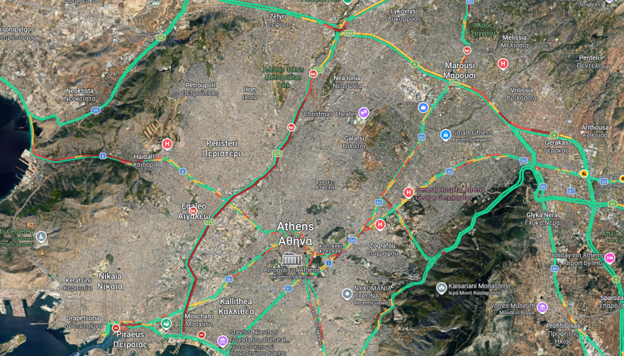 Live η κίνηση στους δρόμους: Στο «κόκκινο» ο Κηφισός και η λεωφόρος Αθηνών στο ρεύμα εξόδου, μποτιλιάρισμα στον Πειραιά