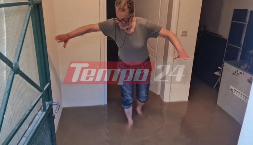 Aπορριμματοφόρο «βούλιαξε» σε δρόμο στην Πάτρα, τραυματίστηκε ένας εργαζόμενος