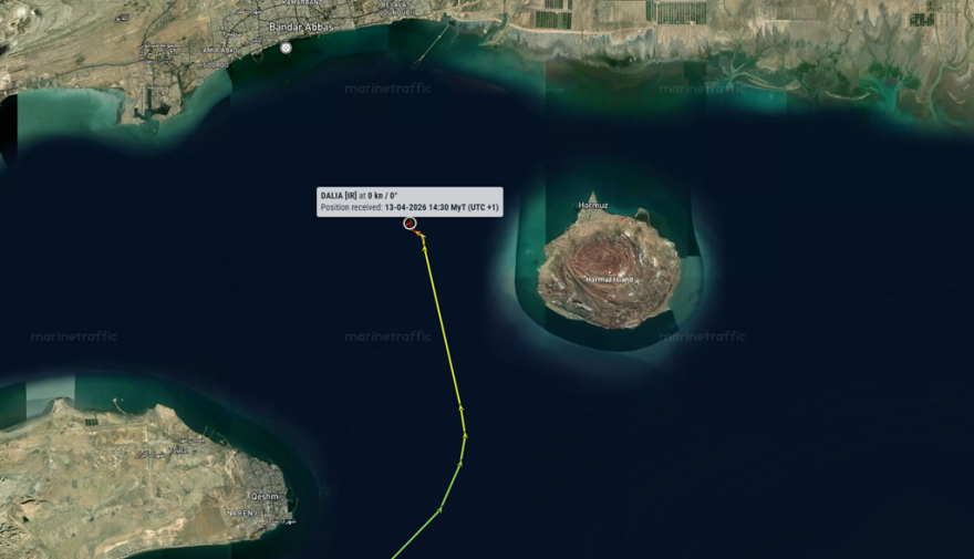 Οι τρεις επιλογές της Τεχεράνης για να απαντήσει στον ναυτικό αποκλεισμό των Στενών του Ορμούζ - Τι σημαίνουν οι απειλές Τραμπ για τα μικρά ιρανικά σκάφη