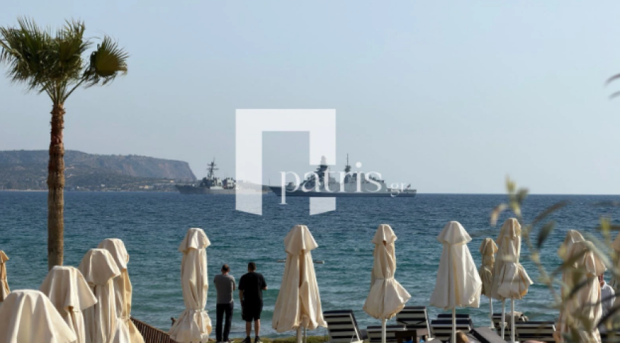 Πρωινός καφές με… θέα πολεμικά πλοία στη Σούδα, δείτε φωτογραφίες