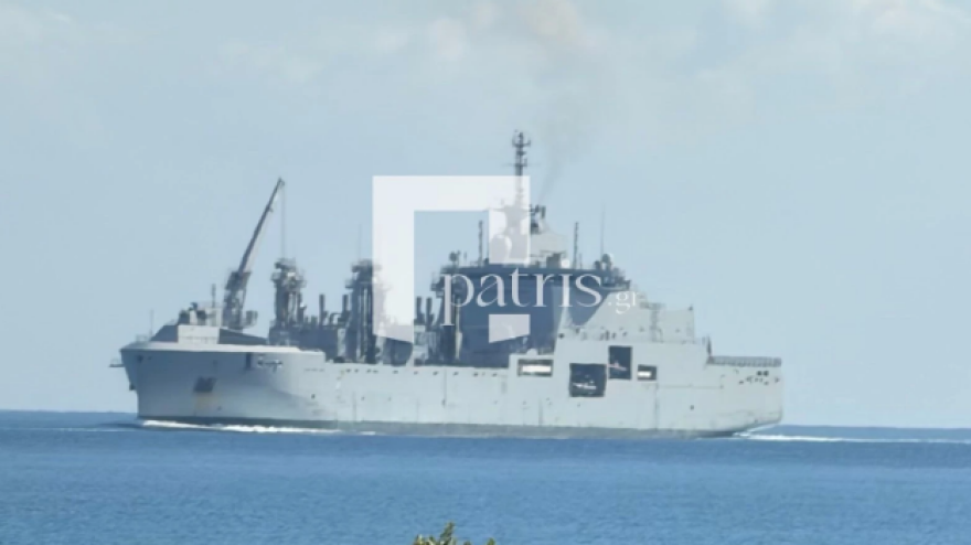 Πρωινός καφές με… θέα πολεμικά πλοία στη Σούδα, δείτε φωτογραφίες