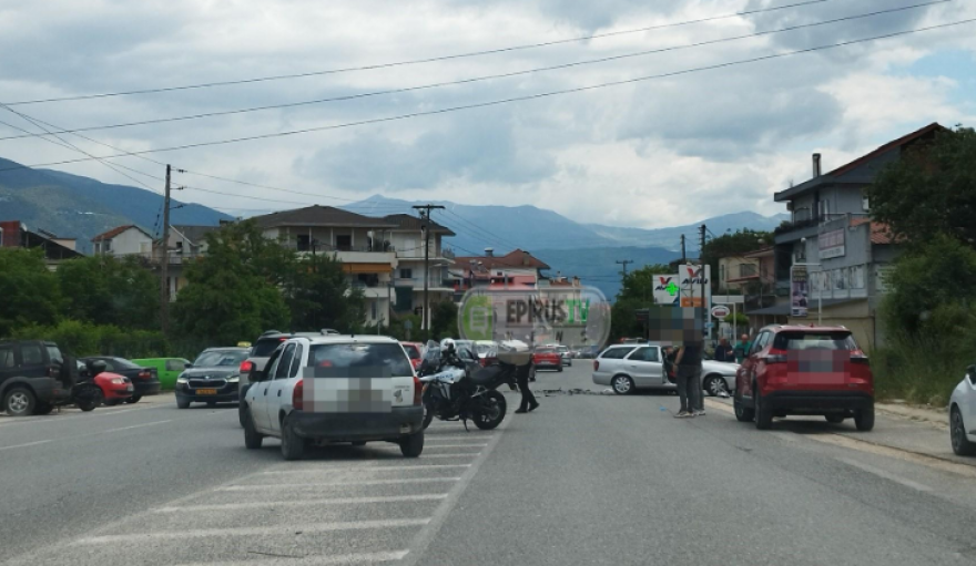 Στην εντατική ο πρώην ποδοσφαιριστής της ΑΕΚ, Μάριος Οικονόμου μετά από σοβαρό τροχαίο στα Ιωάννινα, βίντεο