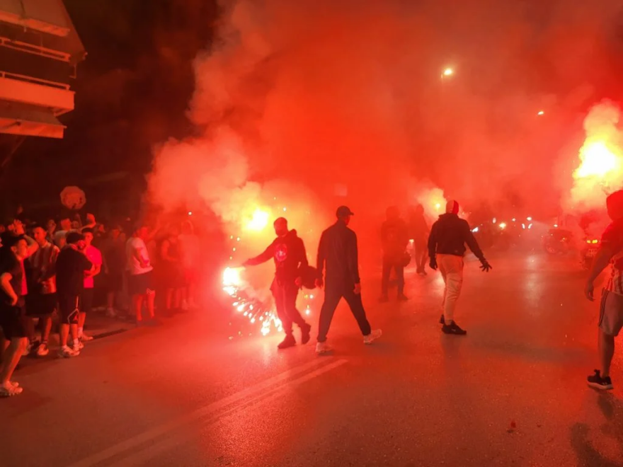 Από τη Λαμία μέχρι την Πάτρα κι από τη Σάμο έως το Ηράκλειο: «Πάρτι» σε όλη την Ελλάδα για την κατάκτηση της Euroleague από τον Ολυμπιακό, βίντεο και φωτογραφίες