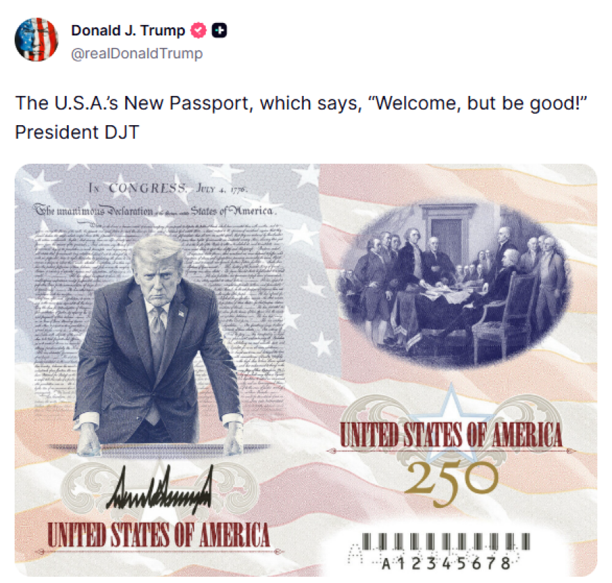 &Omicron; &Tau;&rho;&alpha;&mu;&pi; &alpha;&pi;&omicron;&kappa;&alpha;&lambda;ύ&pi;&tau;&epsilon;&iota; &tau;&omicron; &nu;έ&omicron; &delta;&iota;&alpha;&beta;&alpha;&tau;ή&rho;&iota;&omicron; &mu;&epsilon; &tau;&omicron; &pi;&omicron;&rho;&tau;&rho;έ&tau;&omicron; &tau;&omicron;&upsilon;: &laquo;&Kappa;&alpha;&lambda;ώ&sigmaf; ή&rho;&theta;&alpha;&tau;&epsilon;, &alpha;&lambda;&lambda;ά &nu;&alpha; &epsilon;ί&sigma;&tau;&epsilon; &kappa;&alpha;&lambda;&omicron;ί&raquo;