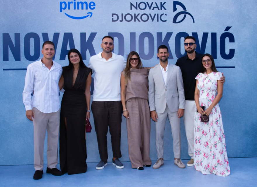 Πρεμιέρα για το ντοκιμαντέρ του Νόβακ Τζόκοβιτς στο Μαυροβούνιο: Παρόντες δίπλα στον Νόλε, ο Ντίβατς με τον Γιόβετιτς