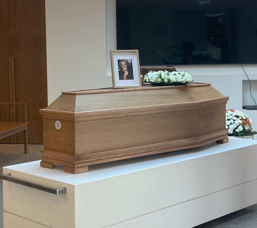 Στο Αποτεφρωτήριο Ριτσώνας το τελευταίο «αντίο» στον Κωνσταντίνο Τσουκαλά