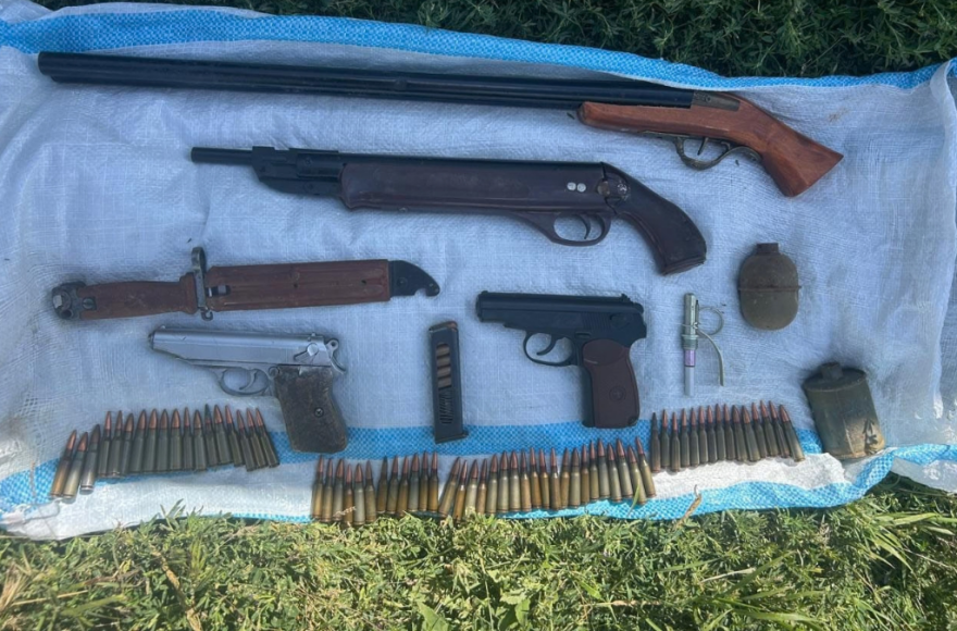  Επιχείρηση «Trigger X» από την Interpol σε 17 χώρες με 152 συλλήψεις, κατασχέθηκαν εκατοντάδες χειροβομβίδες και χιλιάδες πυρομαχικά 
