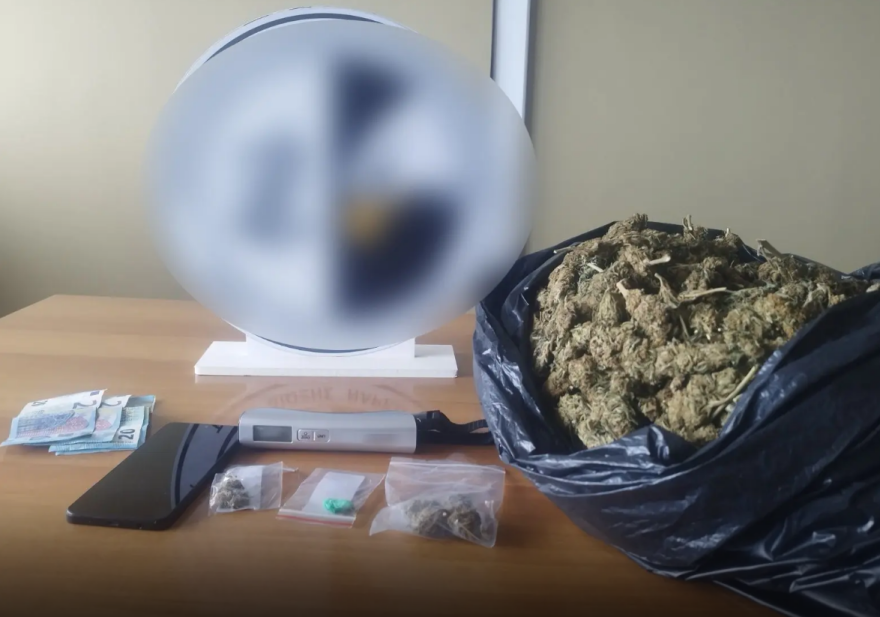 Συνελήφθη 35χρονος για ναρκωτικά στο Ηράκλειο, κατασχέθηκαν πάνω από δύο κιλά κάνναβης και κοκαΐνη
